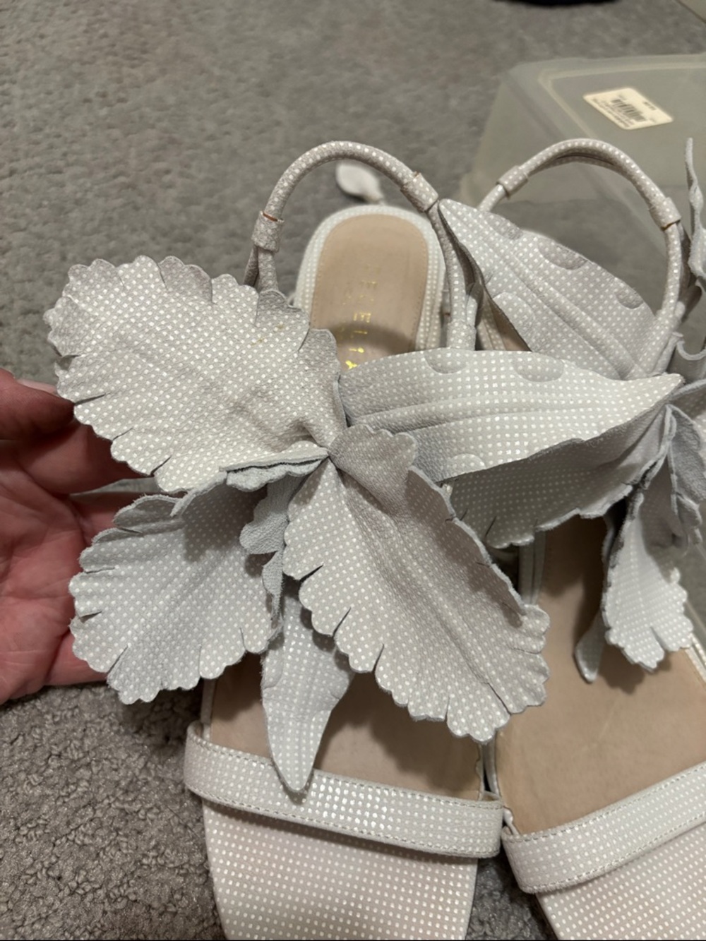 Cecilia New York White Hibiscus Floral Block Heel Sandals 10 - Picture 9 of 15